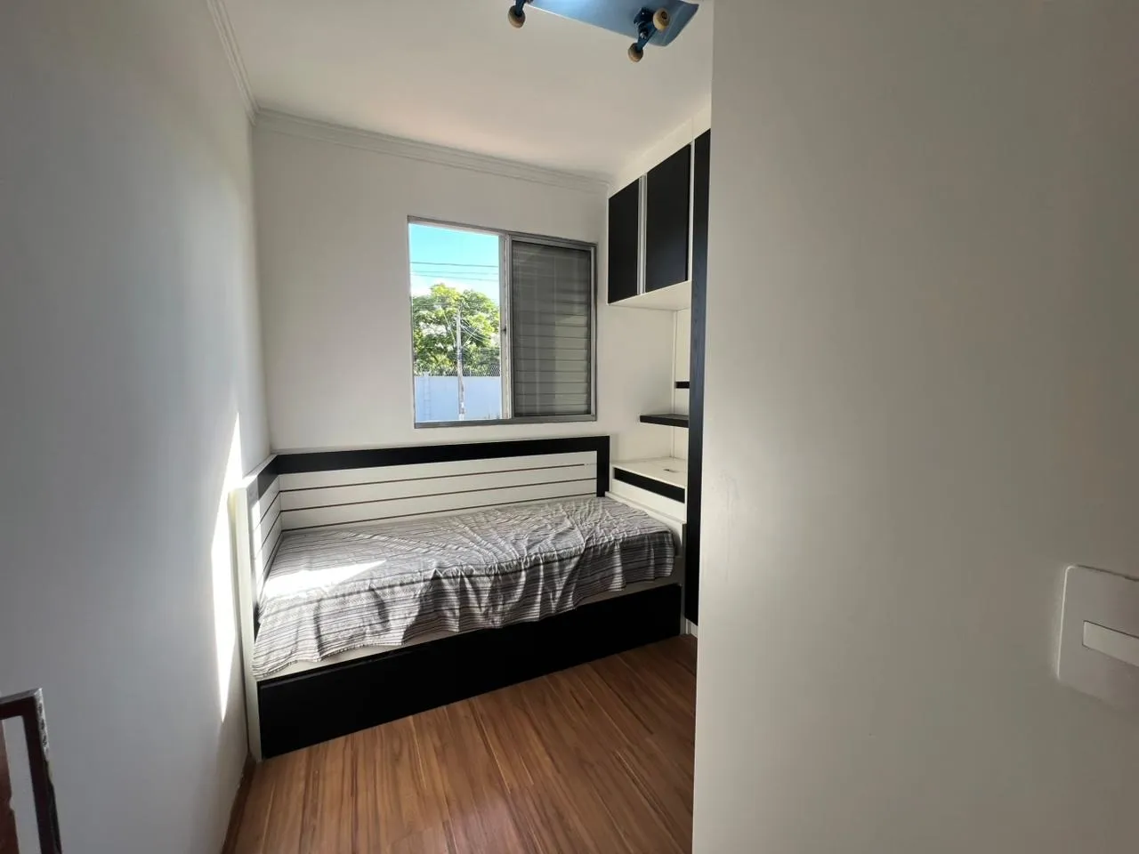 Imagem Linda casa mobiliada no Condomínio Village Salermo de 150m²