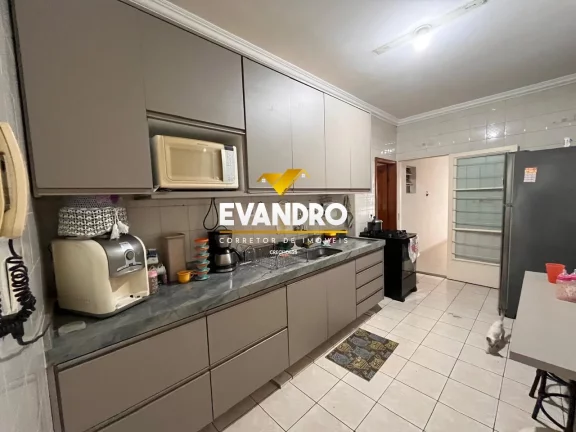 Imagem Casa para Venda em Cuiabá / MT no bairro Jardim Universitário
