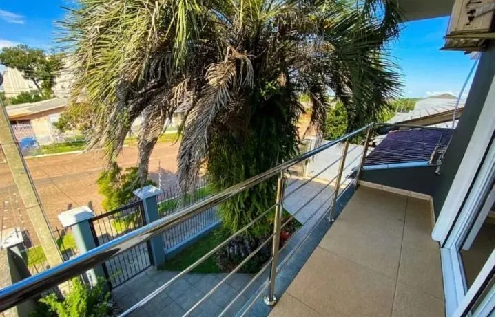 Imagem Sobrado 233m² 05 dormitórios, 04 vagas, no Bairro Moinhos de Vento em Canoas