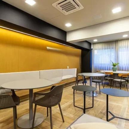 Imagem LINDO STUDIO, DECORADO E MOBILIADO, ANDAR ALTO COM VISTA LIVRE, NO B.LIV BROOKLIN!!