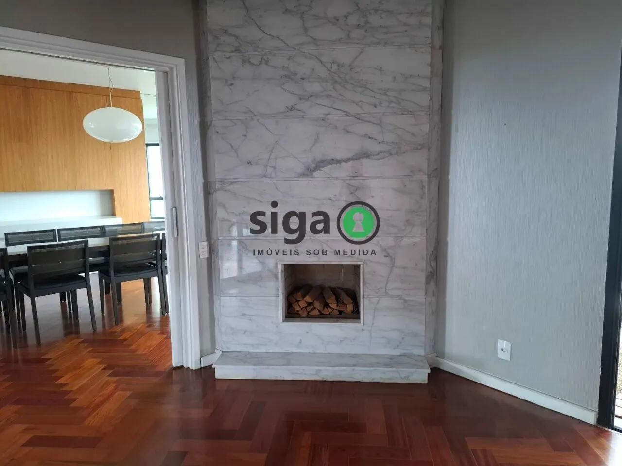 Imagem Apartamento disponível para locação - 400m²- 4 suítes - 5 vagas - Depósito privativo