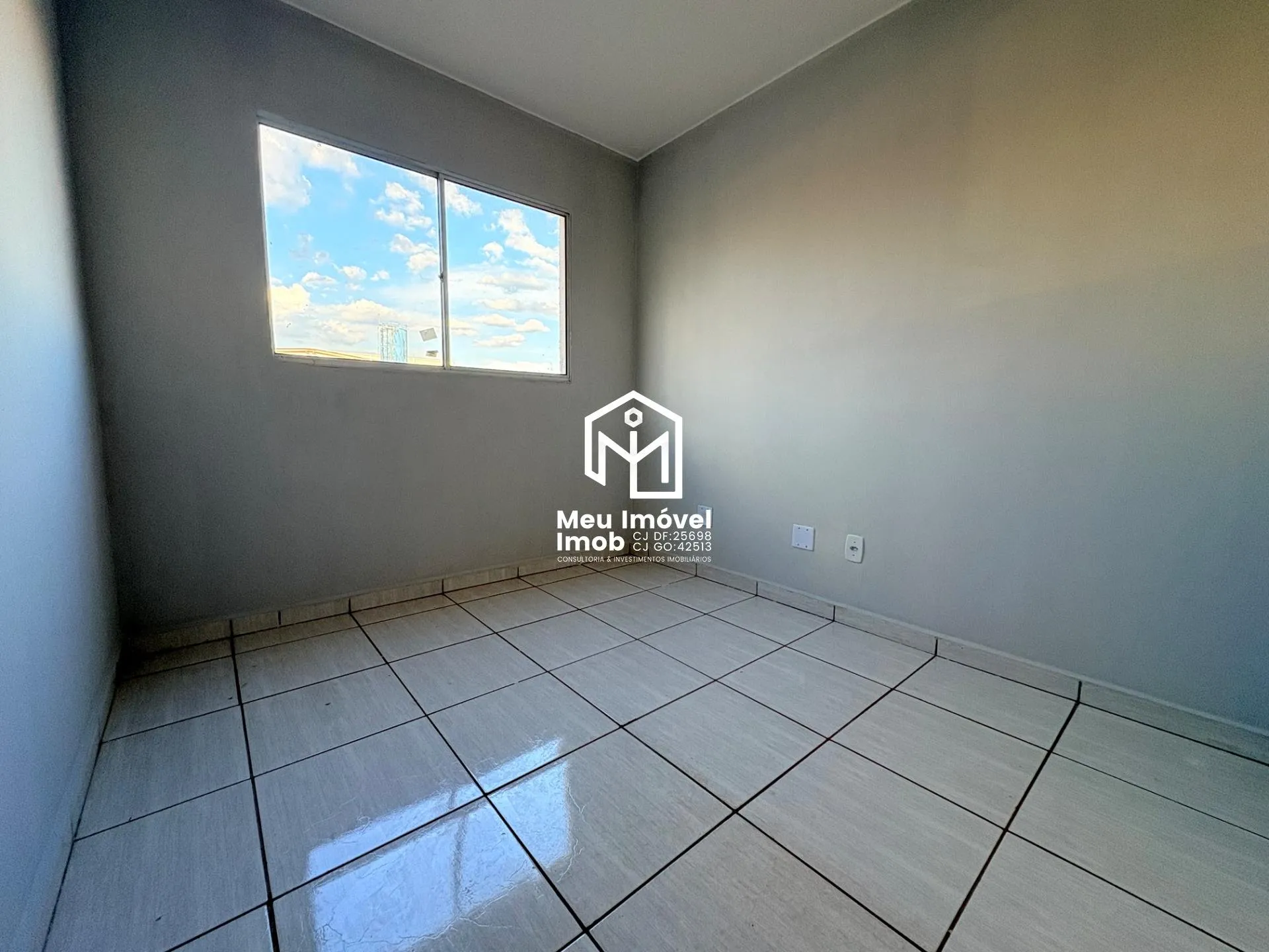 Imagem Apartamento em Céu Azul - Valparaíso de Goiás