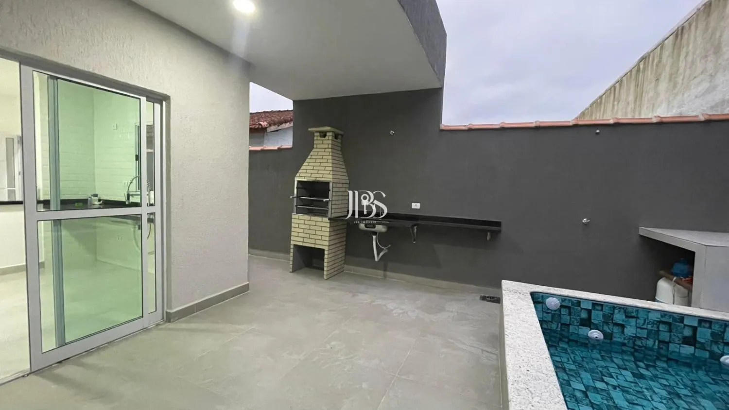 Foto do imóvel CASA NOVA LADO PRAIA À VENDA NO JARDIM REGINA ITANHAÉM/SP