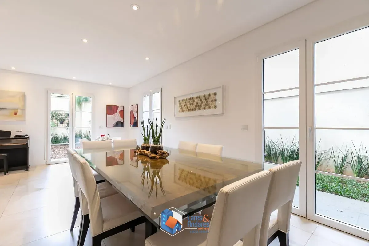 Imagem Casa em condomínio para venda em Jardim Petrópolis com 4 quartos, sendo 4 suítes, 533.45m²
