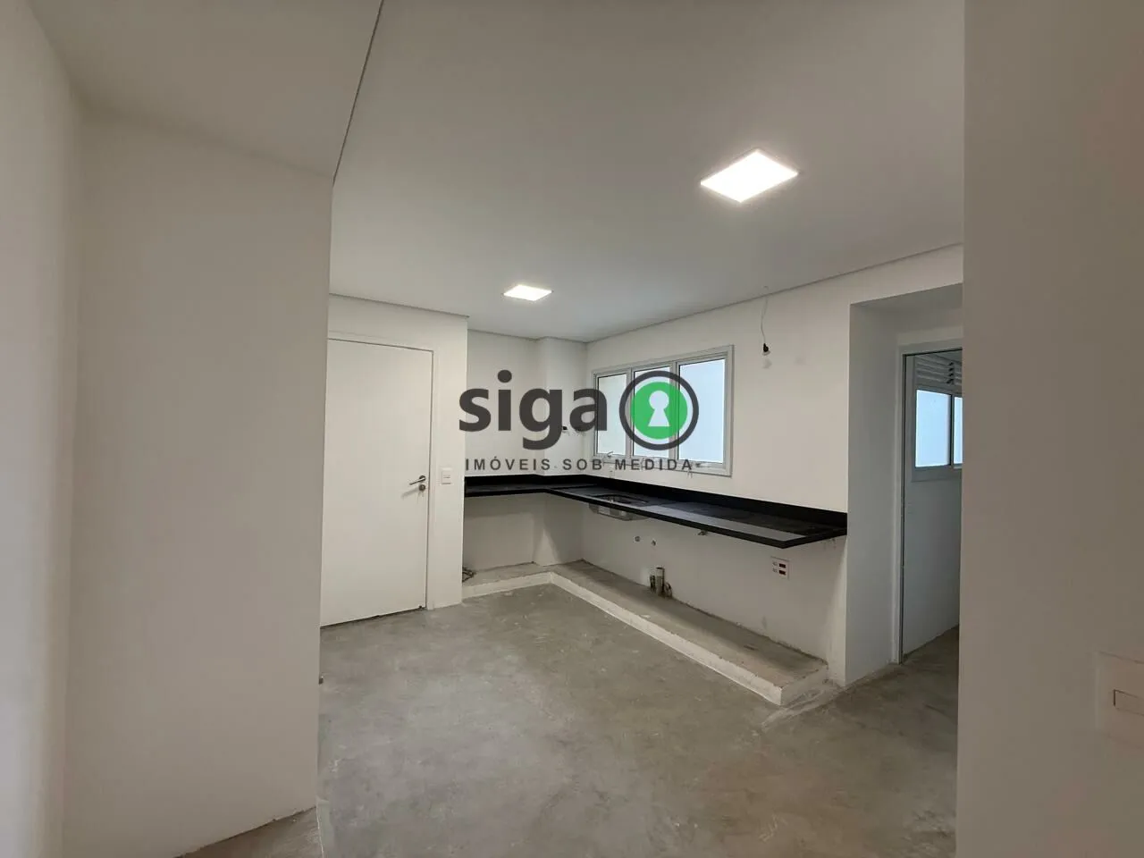 Imagem Alto Padrão no Tatuapé: 174m² com Suítes Impecáveis e 3 Vagas