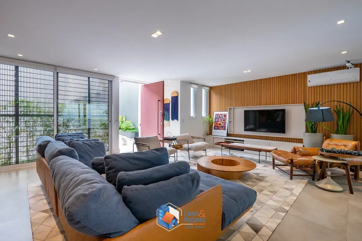 Imagem Casa no condomínio Condomínio Modernne para venda com 3 quartos, sendo 3 suítes, 357m²