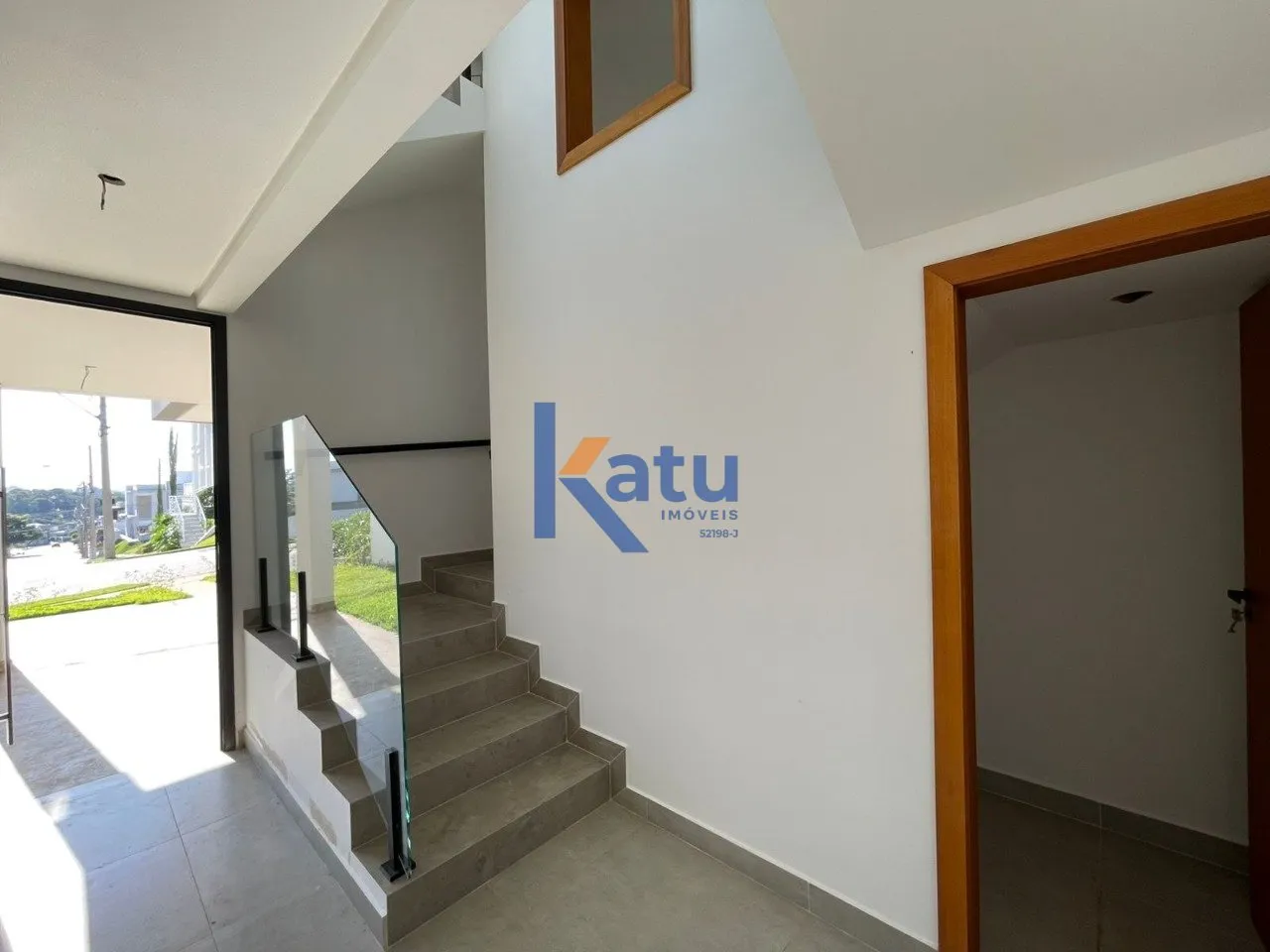 Imagem CASA PARA VENDA NO CONDOMÍNIO RESERVA DA ERMIDA EM JUNDIAÍ/SP

O imóvel possui 212 m² de área c...
