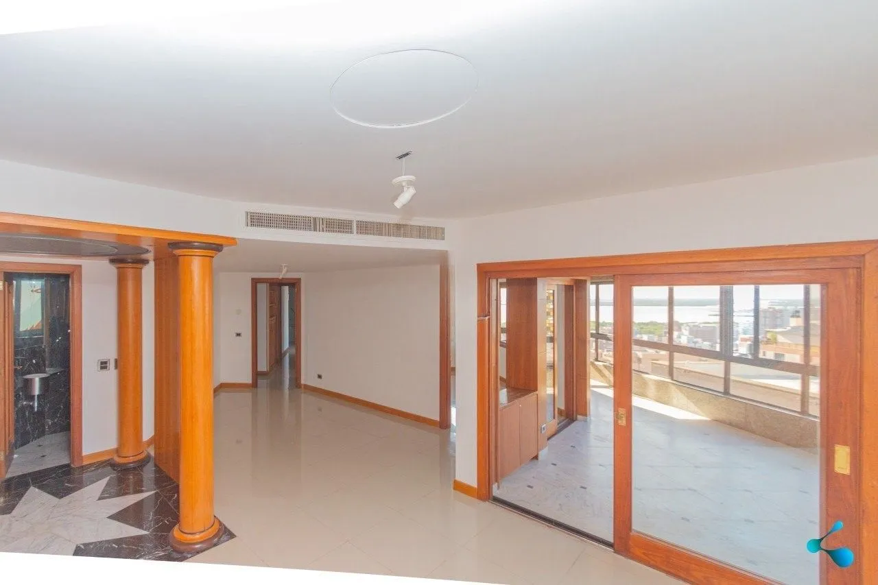 Imagem COBERTURA IMPRESSIONANTE NO MENINO DEUS: 471m² PRIVATIVOS, VISTA DEFINITIVA PARA O GUAÍBA E 3 VAGAS EM Porto Alegre