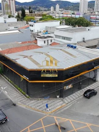 Foto do imóvel Ponto Comercial 700 m2, Área Central, Esquina, Coberto. Escritórios em Rua Doutor Ricardo Vilela