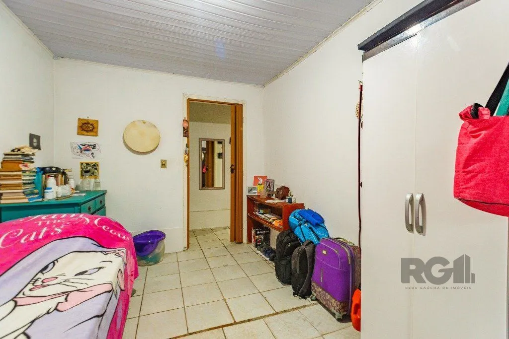 Imagem Casa de 4 Dormitório(s) Bairro Nonoai - Porto Alegre