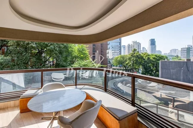 Imagem Flat disponível para venda no Cyrela by Pininfarina no Itaim Bibi, com 49m², 1 dormitório e 1 vaga