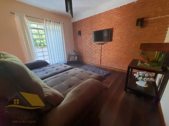 Imagem Vendo Linda Chácara com 40 Mil Mts² Próximo ao centro de Friburgo