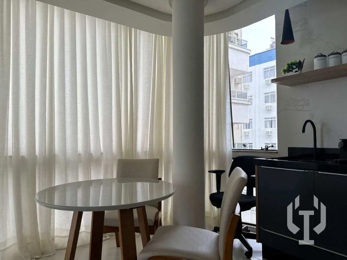 Imagem Apartamento Frente Mar Mobiliado Pronto para Morar no Centro de Itapema