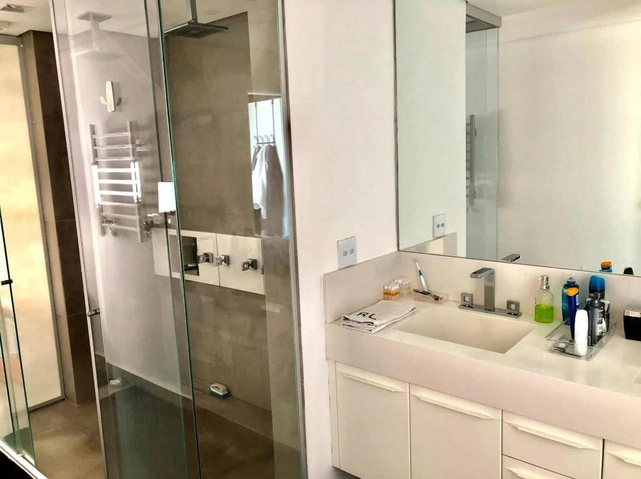 Imagem Sobrado disponível para venda em Alphaville Residencial 1