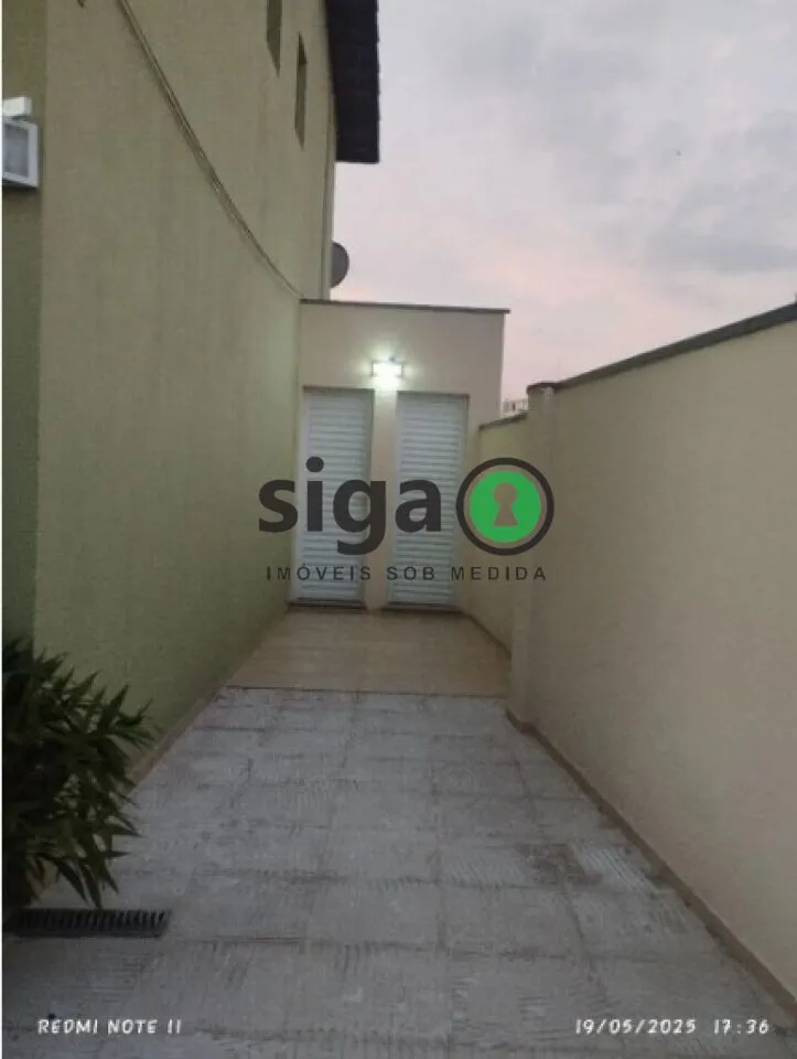Imagem Casa em Condomínio com 2 Dormitórios e Suíte na Vila Campestre