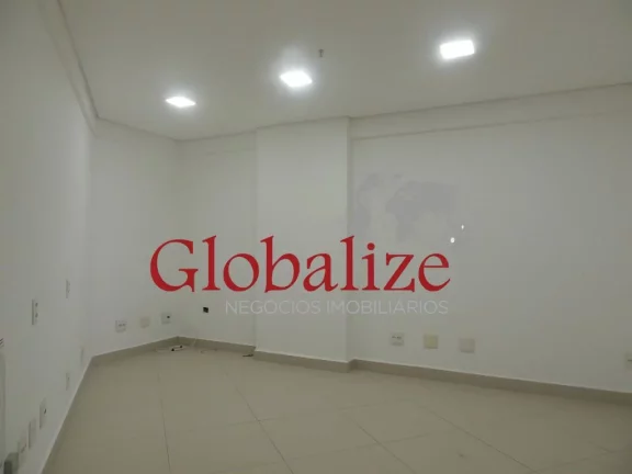 Imagem Sala comercial de 100m² com 2 vagas de garagem no bairro da Vila Mathias em Santos por 6.490,00 pacote.