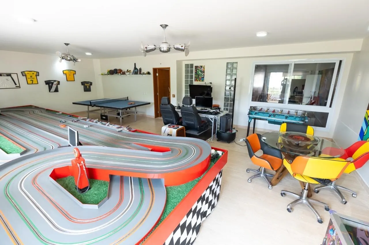 Imagem Casa 5 suítes e com 1900m² Condomínio Tamporé 1- Sp