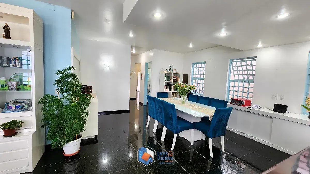 Imagem Casa para venda em Saúde com 3 quartos, sendo 3 suítes, 119m²