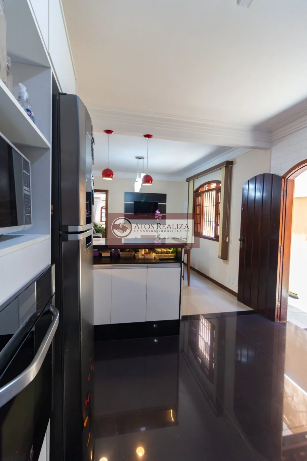 Imagem Vendo Sobrado 3 dormitórios, 1 Suíte com varanda, 2 vagas cobertas, Vila Campo Grande - SP por R$ 750.000 - Venda.