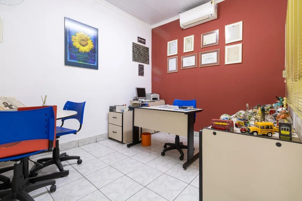 Imagem Imperdível oportunidade: Ponto Comercial para venda ou locação em Santo Antônio, São Caetano do Sul-SP - 7 salas, 3 banheiros, 322m².