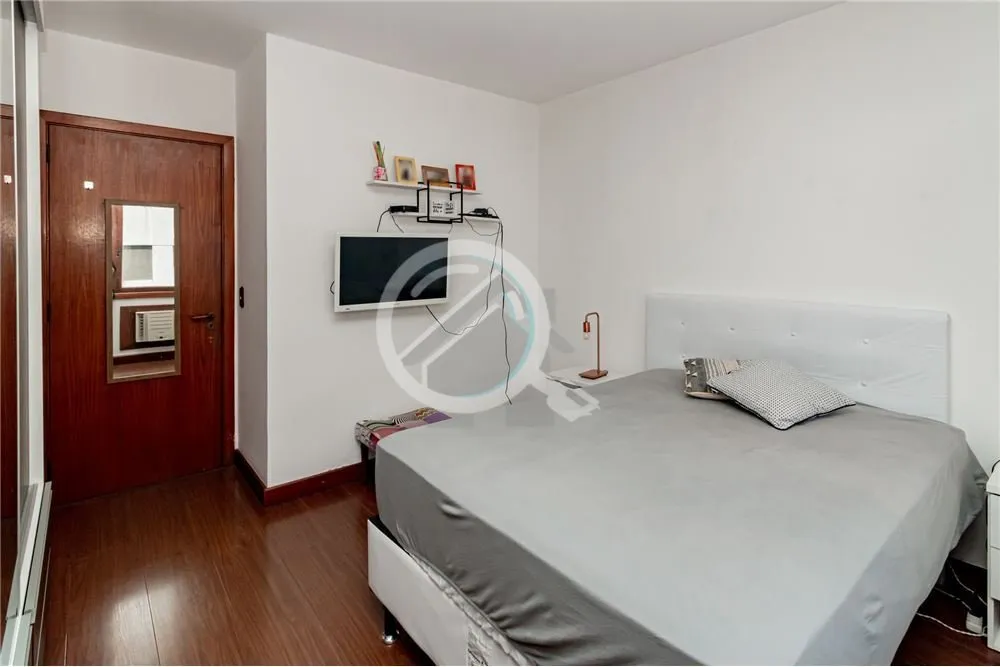 Imagem Ótimo apartamento de 2 dormitórios na Felicíssimo da Azevedo com 116,97m² privativos, living amp...