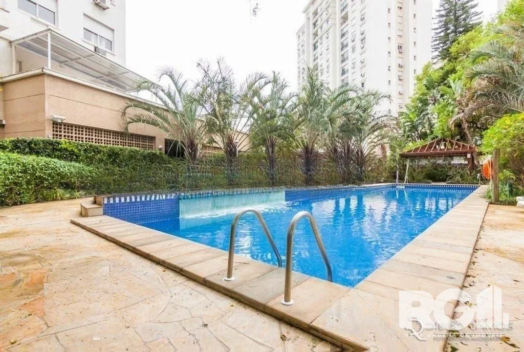 Imagem Apartamento à venda com 2 dormitórios transformado em 1 (facilmente reversível), suíte, com 69,04m², 2 vagas de garagem.