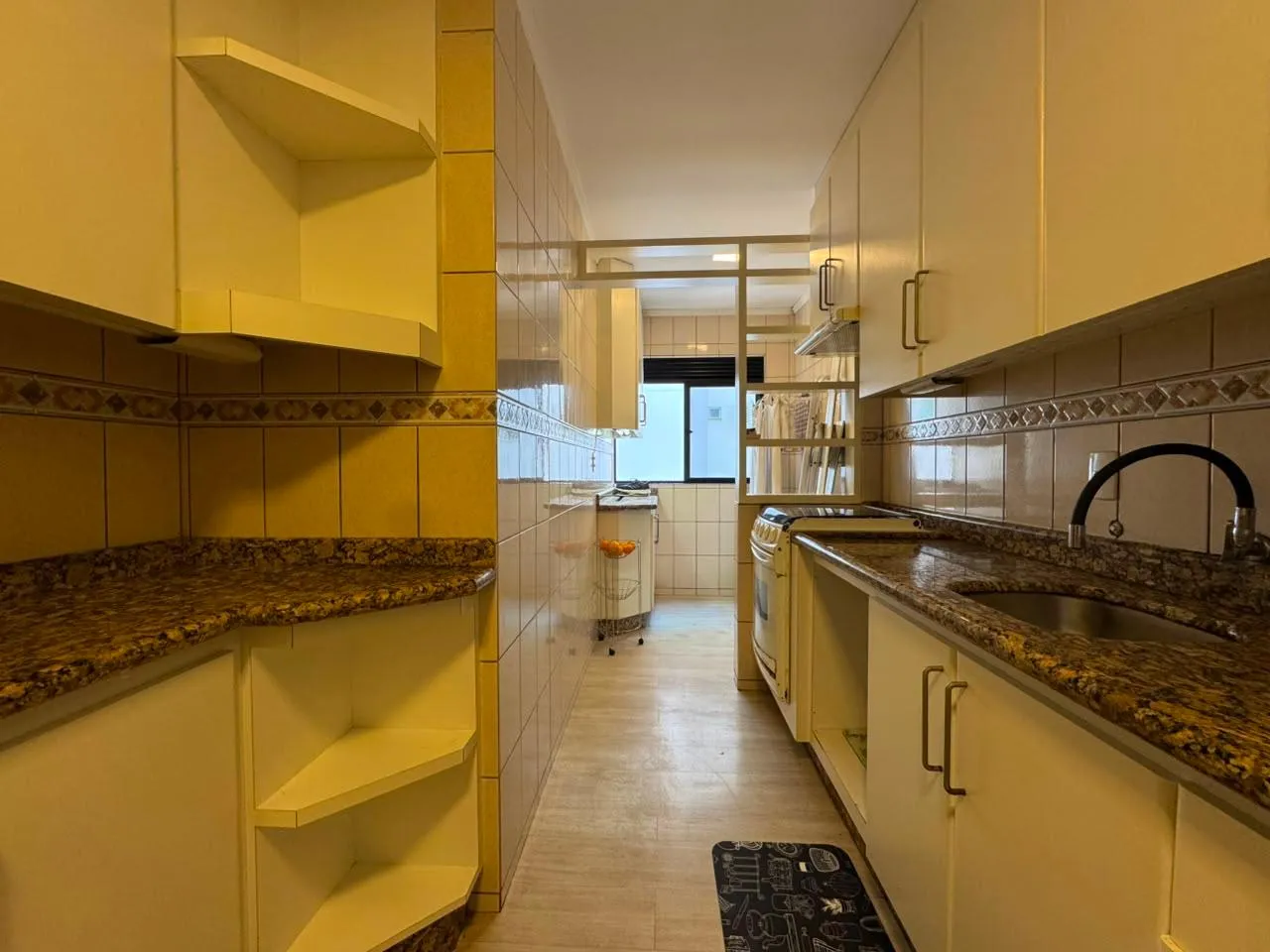 Imagem Apartamento com vista para o mar à venda com 107.28m2 por R$ 1.700.000,00