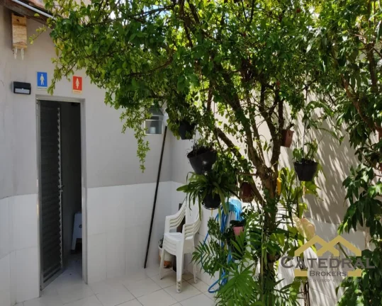 Imagem Casa de rua no Bairro Cidade Jardim com 3 quartos sendo 1 suíte, garagem fechada!