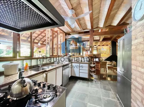 Imagem Casa á venda no Condomínio Fazendinha Granja Viana