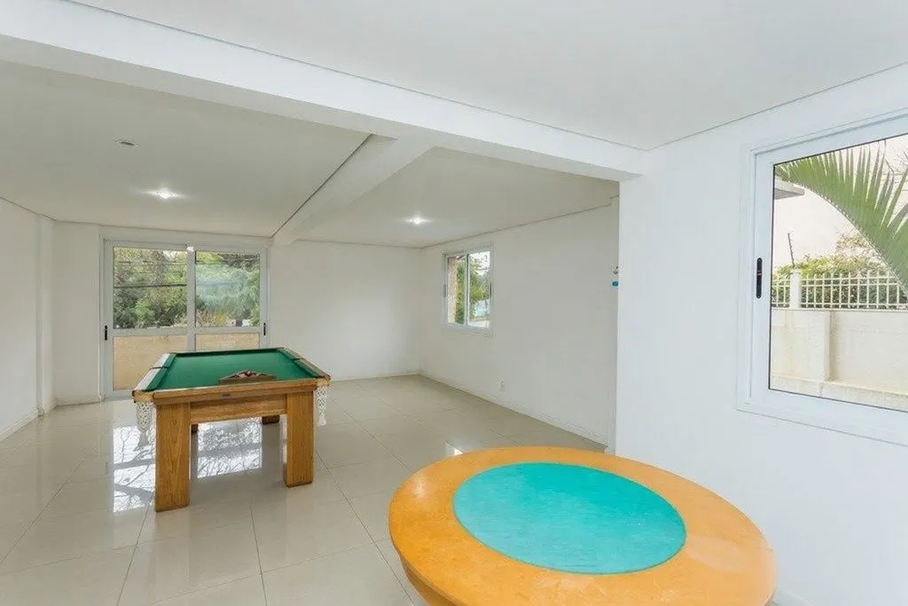 Imagem Vende-se apartamento com 2 quartos (1 suíte), 55m² e 2 vagas - Petrópolis