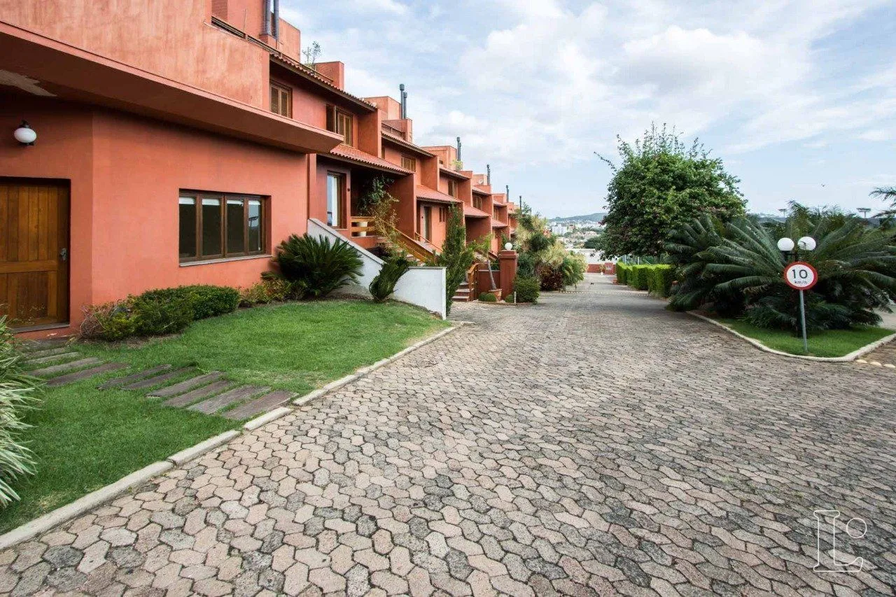 Imagem Casa Condominio para Venda - 382.86m², 4 dormitórios, sendo 2 suites, 4 vagas - Cristal