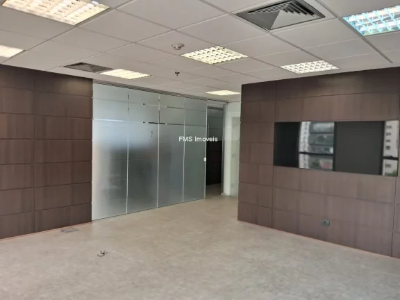 Imagem Conjunto comercial com 214m² próximo da Berrini.