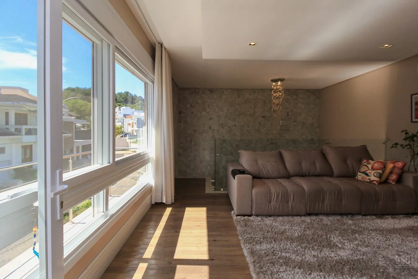 Imagem Casa dos Sonhos em Condomínio Fechado - Conforto, Estilo e Lazer Completo!