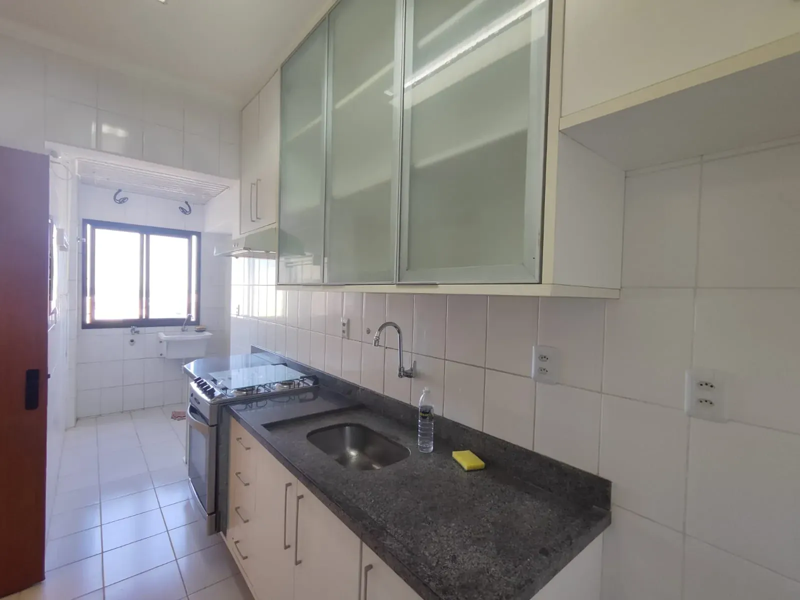 Foto do imóvel: Apartamento com 3 Quartos para Alugar, 84 m² em Avenida Professor Manoel Ribeiro, nº 1361. Stiep, Salvador - BA