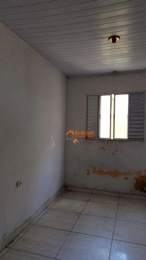 Imagem Sobrado com 5 dormitórios à venda, 200 m² por R$ 240.000,00 - Jardim Fortaleza - Guarulhos/SP