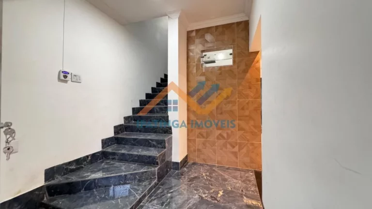Imagem Casa triplex à venda no bairro Cidade Nova