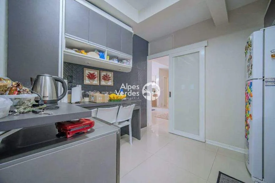 Imagem Vende - se Casa no Vale das Colinas, com 3 dormitórios