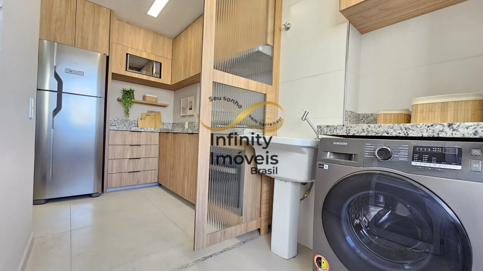 Imagem CELUTA SIQUEIRA RIBEIRO - Apartamento à venda no bairro Coração Eucarístico - Belo Horizonte/MG