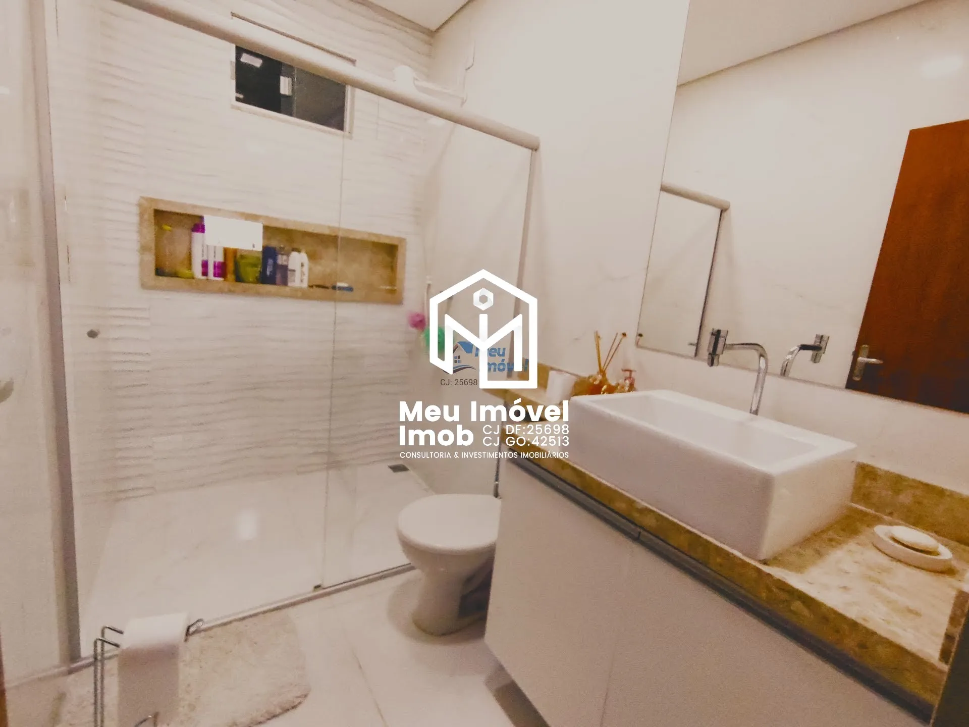 Imagem Casa 3 Quartos 3 Suítes 1 Vaga 135m² Área de Serviço