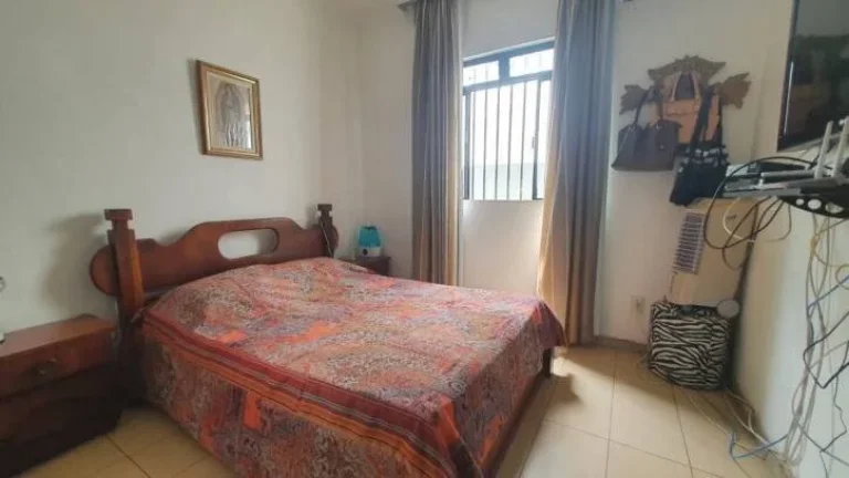 Imagem Casa moderna e versátil com 04 quartos, espaço gourmet e edícula.