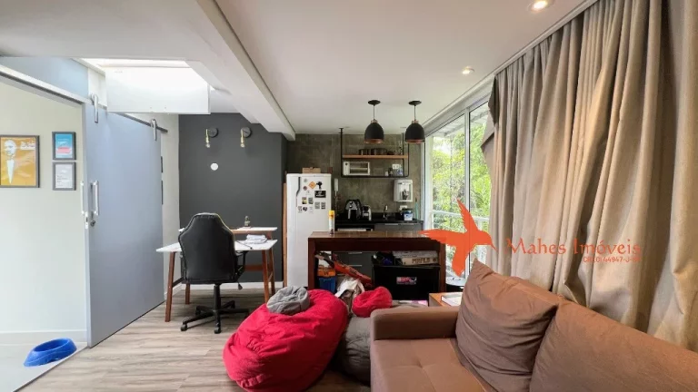 Imagem Casa em Condomínio na Vila Romana - 3 quartos, 1 suíte, 2 salas, 4 banheiros, 2 vagas - São Paulo-SP
