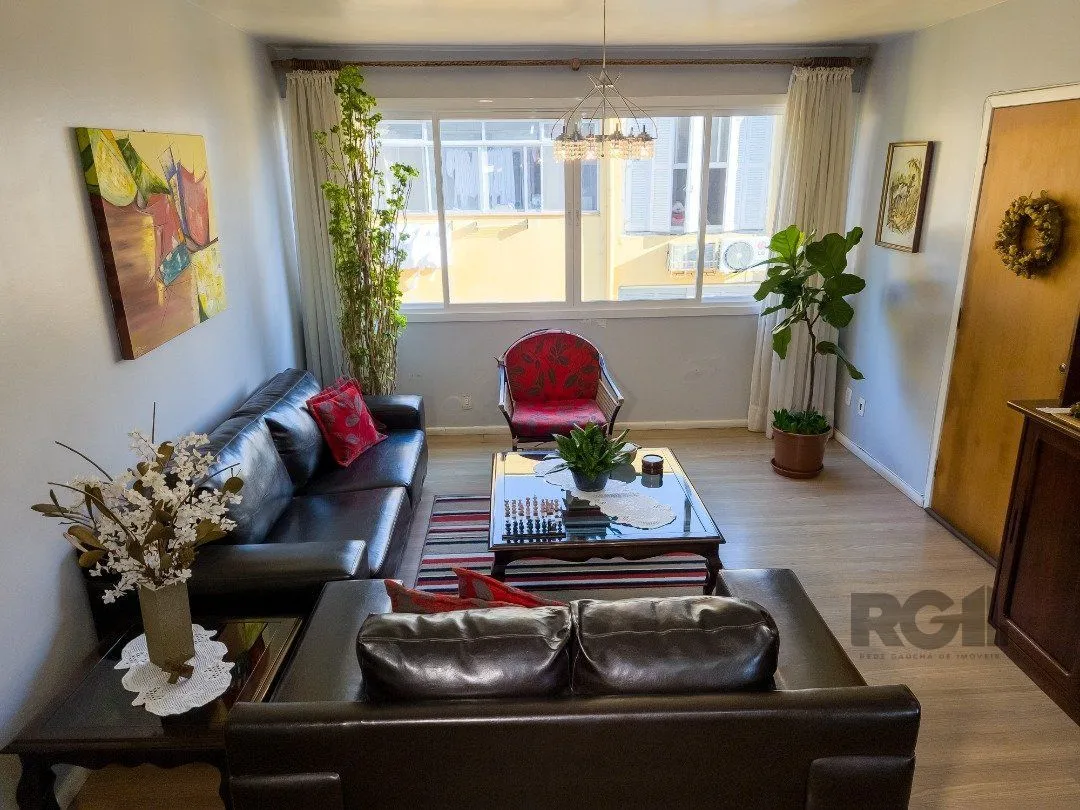 Imagem Cobertura, 2 quartos, 1 suite, dependência de empregada, 1 vaga de garagem, bairro Partenon