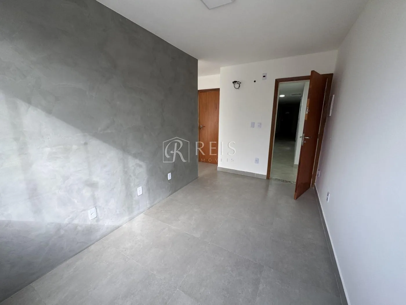 Imagem Sala Comercial para Locação em Rio das Ostras, Village Rio das Ostras, 1 banheiro