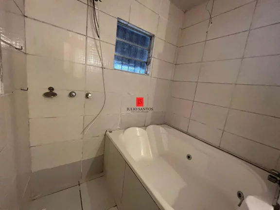 Imagem Imóvel térreo Pereque Açu com amplo espaço externo