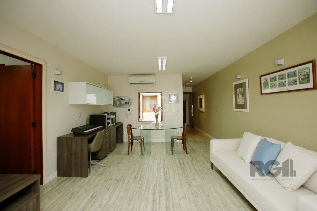 Imagem Casa para Venda no bairro Independência, em Porto Alegre / RS