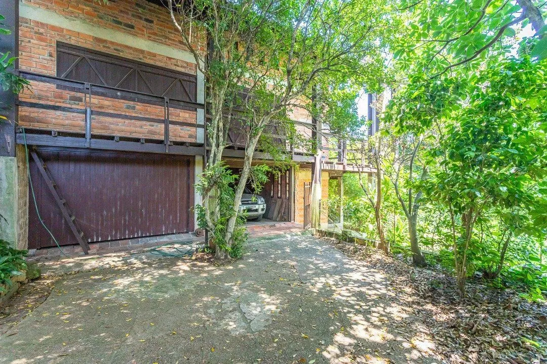 Imagem Casa 4 dormitórios, Altos da Vila Nova, Zona Sul, Porto Alegre.