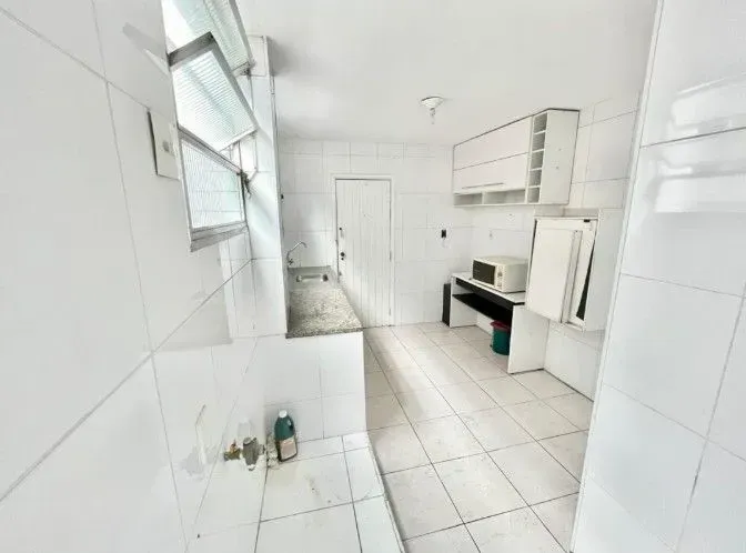 Imagem Apartamento com 2 Quartos à Venda, 90 m² em Aparecida - Santos