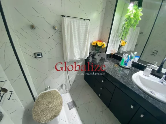 Imagem Apartamento de frente a praia com varanda no José Menino em Santos R$ 800.000,00