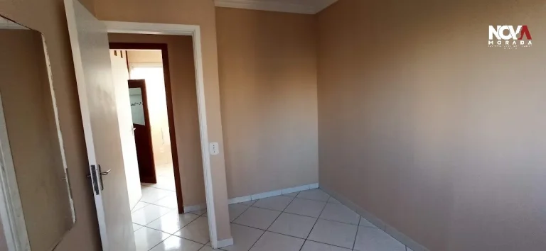 Imagem Se você não abre mão de espaço e quer a praticidade de morar a apenas 3 quadras do mar, este apa...