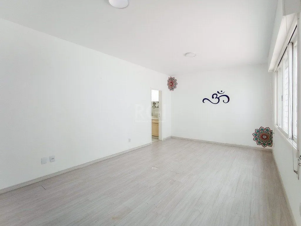 Imagem Casa Comercial de Luxo no Centro da Cidade - Oportunidade Única!